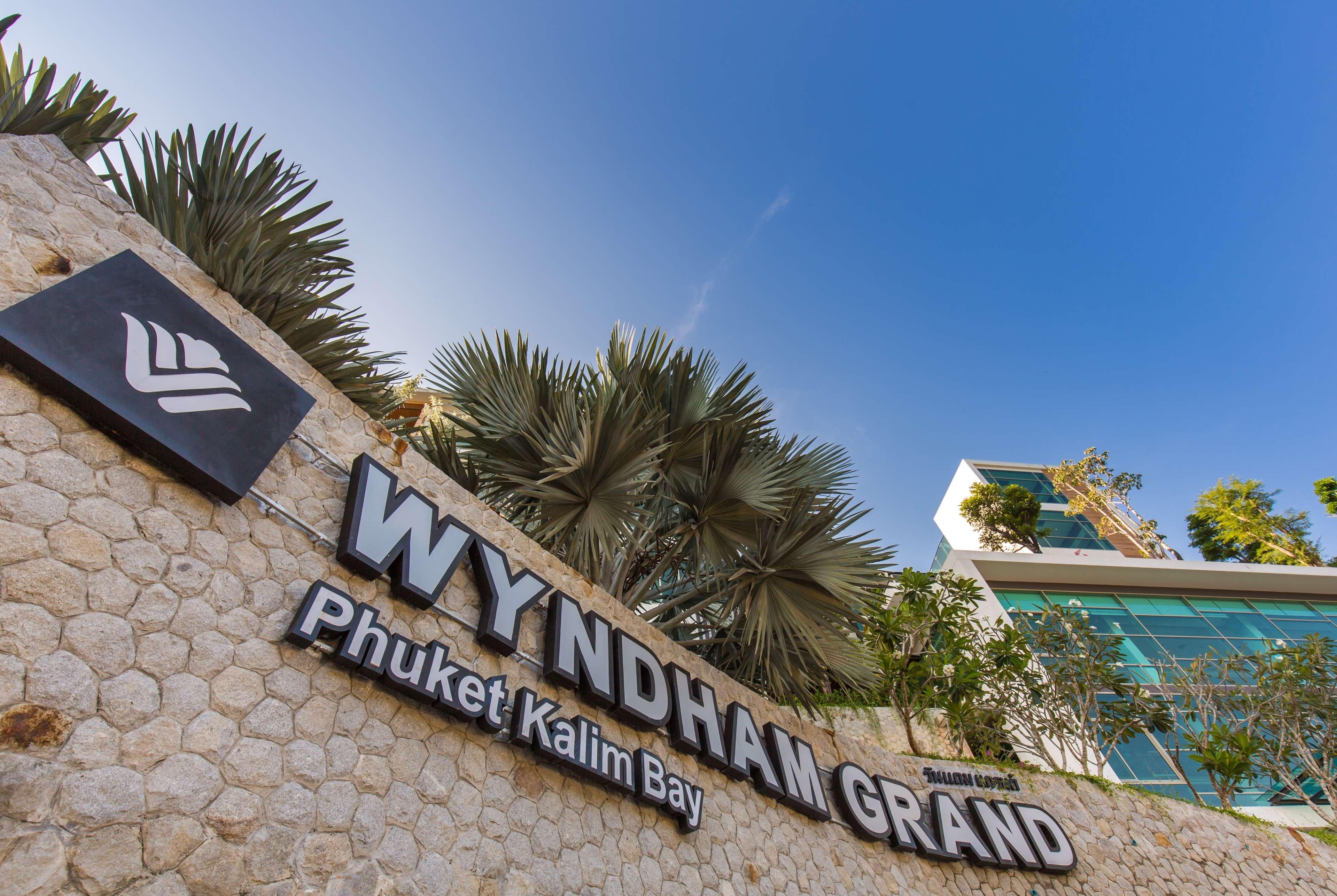 Wyndham Grand Phuket Kalim Bay Hotel Patong Luaran gambar